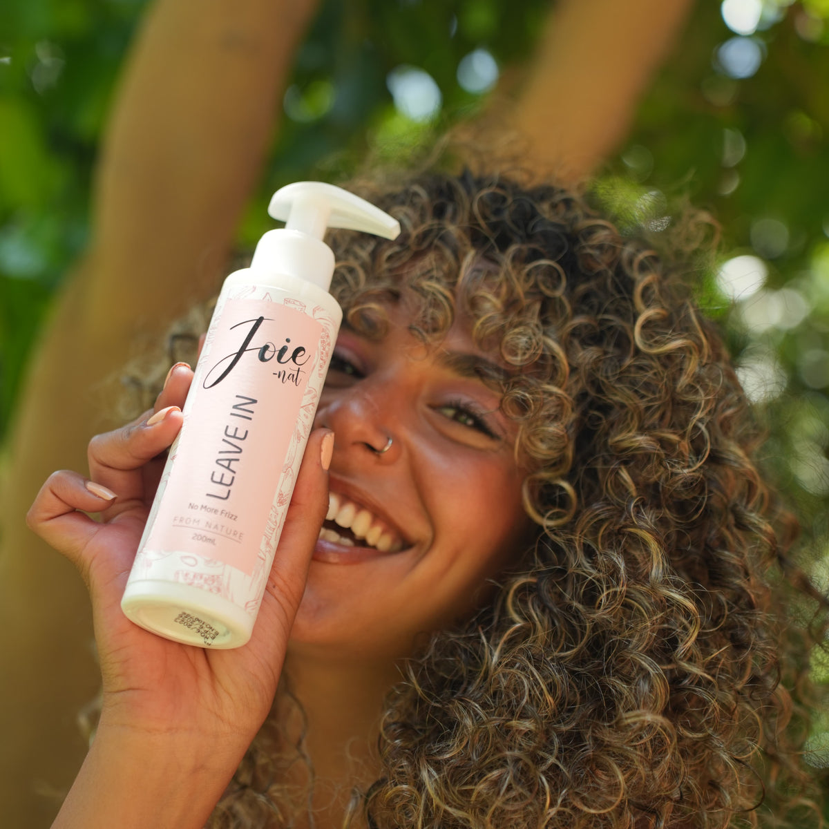 No more frizz Leave-In Cream